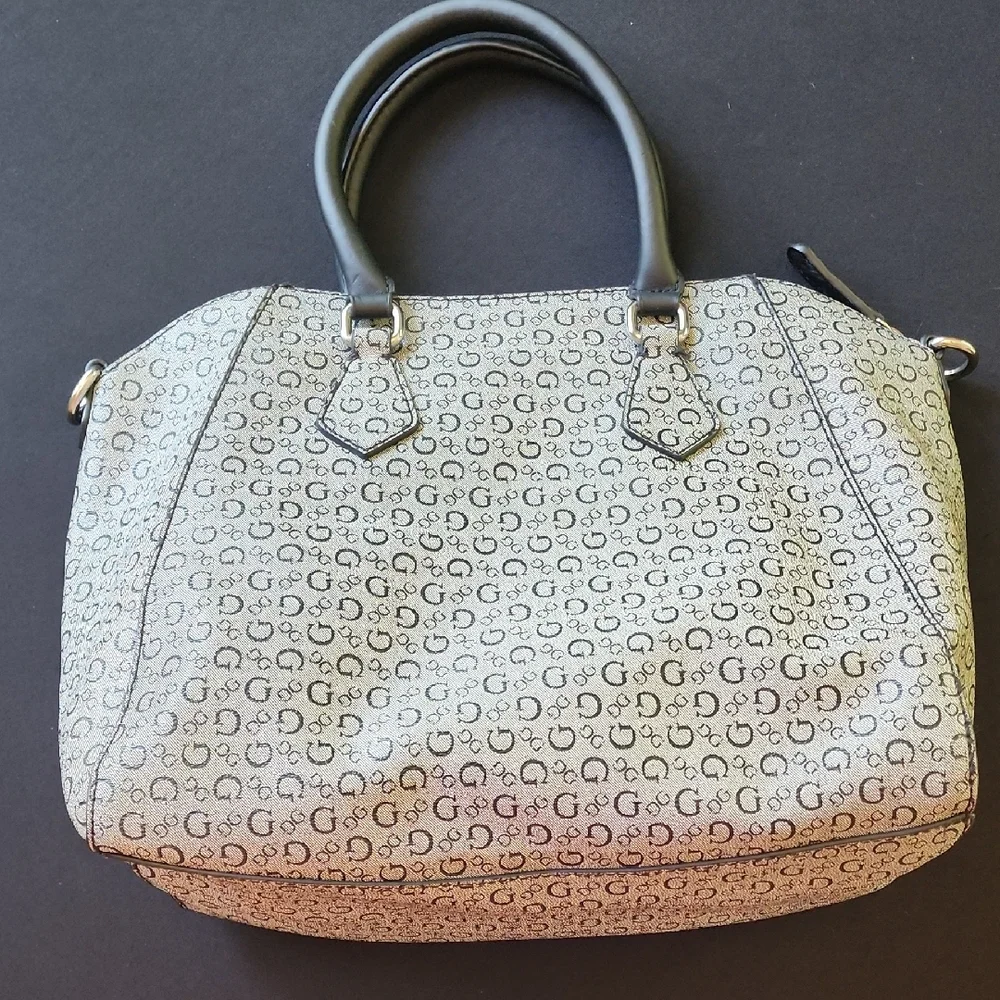 GUESS Monogram Floral Accent‎ Satchel Handbag Black Gray Top Handle